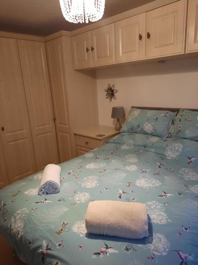 Redmire - 2 Bed 1St Floor Flat Overlooking Green Apartment ดาร์ลิงตัน ภายนอก รูปภาพ